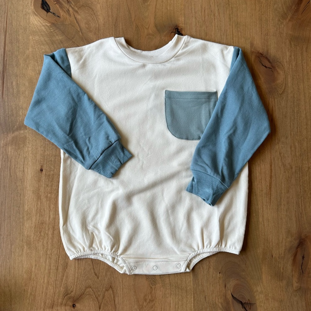 Baby colorblock romper in blue